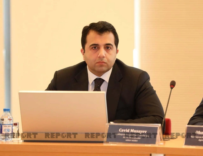 “Media və kommunikasiya siyasəti medianın gözü ilə” mövzusunda seminar keçirildi — YENİLƏNİB “Media və kommunikasiya siyasəti medianın gözü ilə” mövzusunda seminar keçirildi — YENİLƏNİB