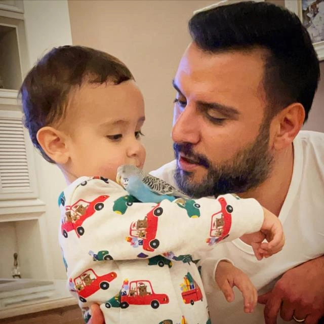 Məşhur müğənninin bu addımı tənqid olundu — FOTOLAR