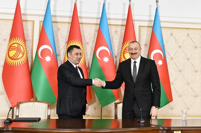 Azərbaycan-Qırğızıstan sənədləri imzalandı — YENİLƏNİB Azərbaycan-Qırğızıstan sənədləri imzalandı — YENİLƏNİB