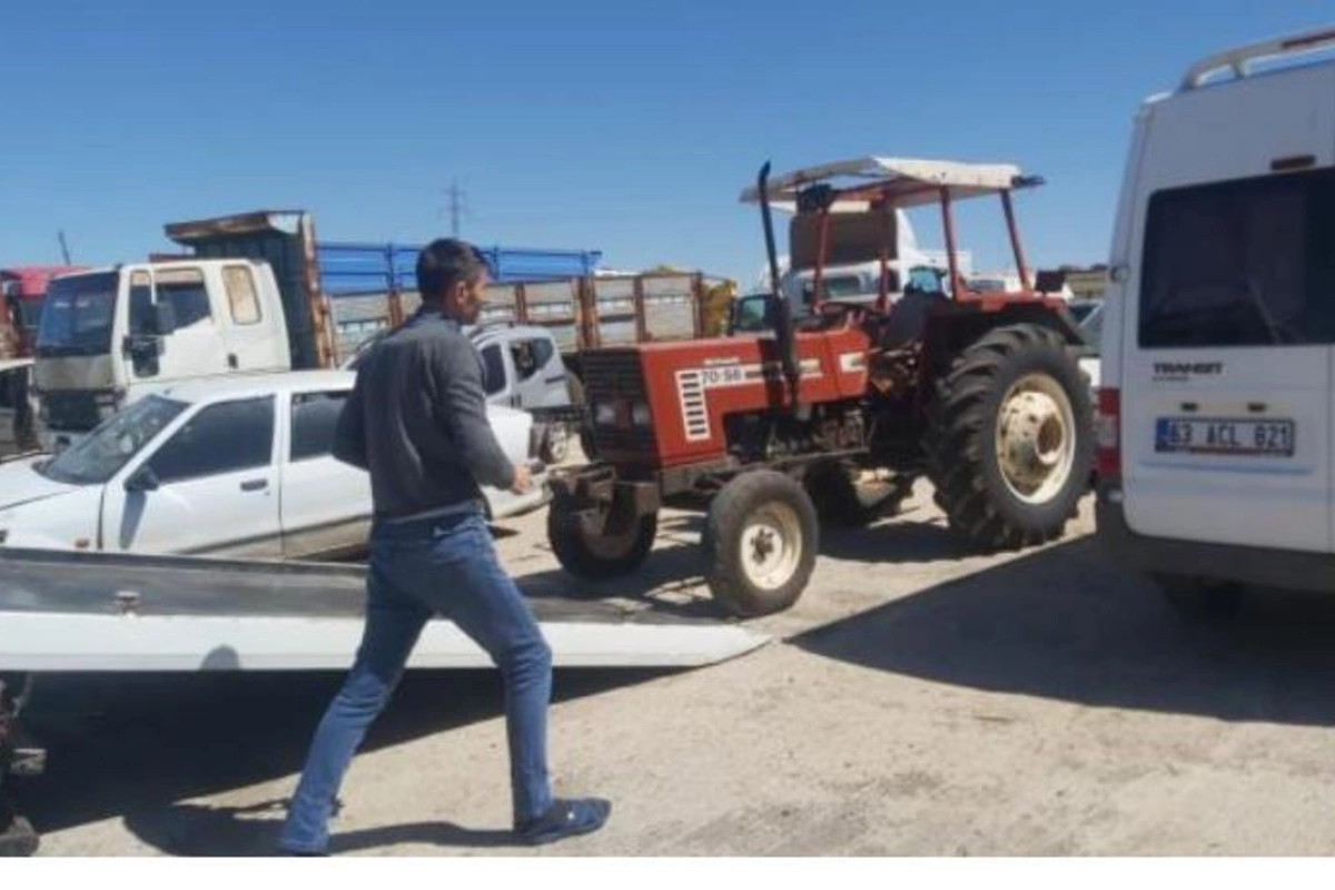 Bir zənglə traktor sahibi oldu — FOTO