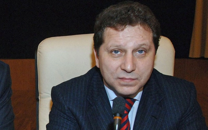 “Lukoyl”da Vahid Ələkbərovu o əvəz edəcək — FOTO “Lukoyl”da Vahid Ələkbərovu o əvəz edəcək — FOTO