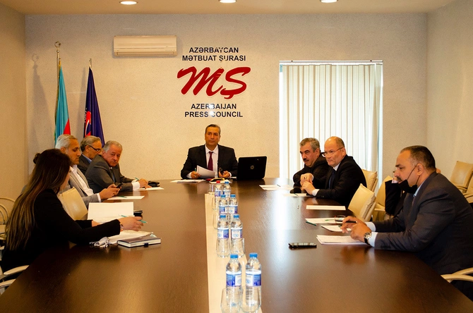 Mətbuat Şurasının Şikayətlər üzrə Komissiyasının iclası keçirildi Mətbuat Şurasının Şikayətlər üzrə Komissiyasının iclası keçirildi