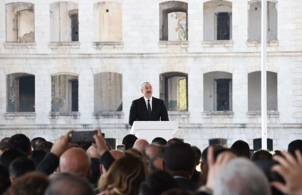 Şuşada Dünya Azərbaycanlılarının V Qurultayı başladı, Prezident çıxış etdi — YENİLƏNİB