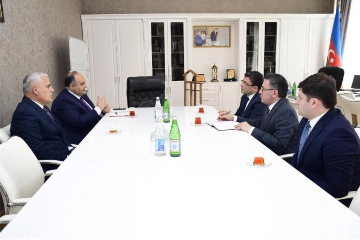 MEDİA ilə BSU arasında görüş keçirildi