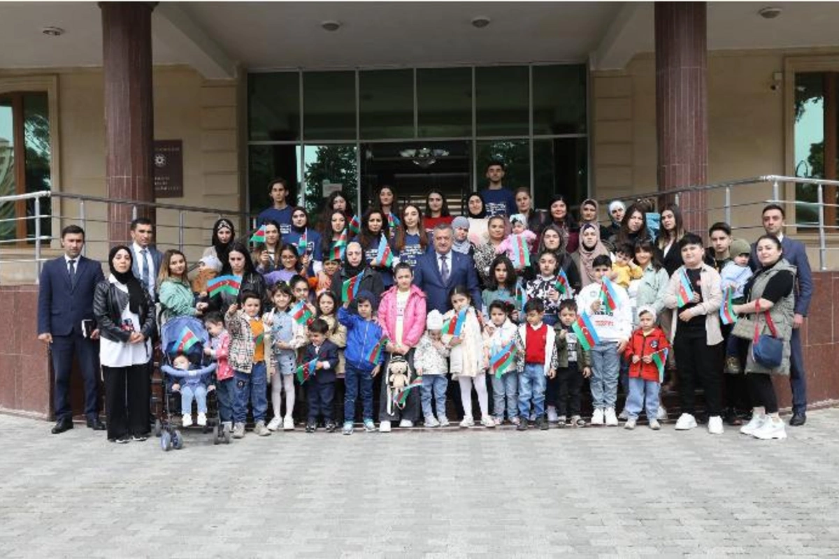 Abşeronlu şəhid övladlarının Heydər Əliyev Mərkəzinə ekskursiyası təşkil edildi — FOTOLAR