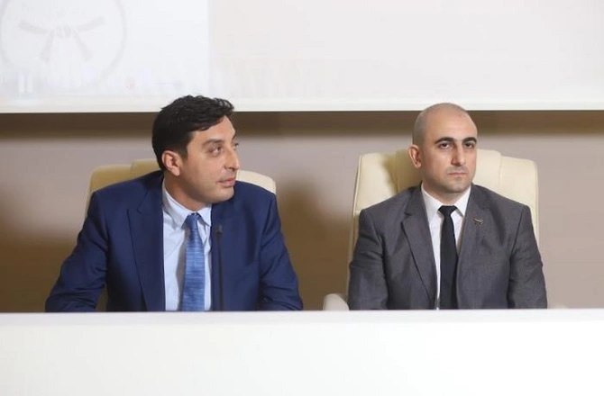 Gənclər və idman naziri Avropa çempionatında uğur qazanmış karateçilərlə görüşdü — FOTOLAR