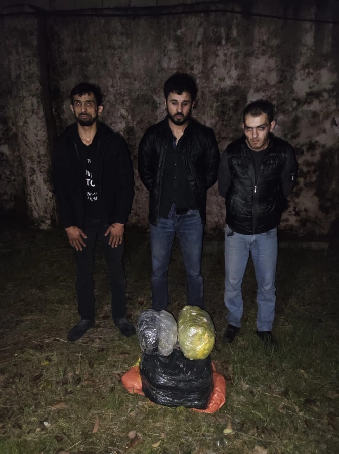 Sərhəddə insident, bıçaqla müqavimət göstərdi — FOTOLAR