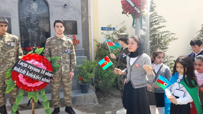 Şəhid Nicat Abdullayevin xatirəsi anıldı — FOTOLAR Şəhid Nicat Abdullayevin xatirəsi anıldı — FOTOLAR