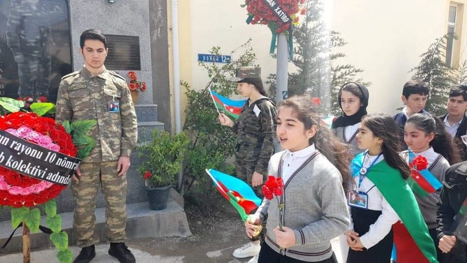Şəhid Nicat Abdullayevin xatirəsi anıldı — FOTOLAR Şəhid Nicat Abdullayevin xatirəsi anıldı — FOTOLAR