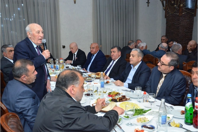 Xətai rayonunda şəhid ailələri və qazilər üçün iftar süfrəsi açıldı — FOTOLAR Xətai rayonunda şəhid ailələri və qazilər üçün iftar süfrəsi açıldı — FOTOLAR