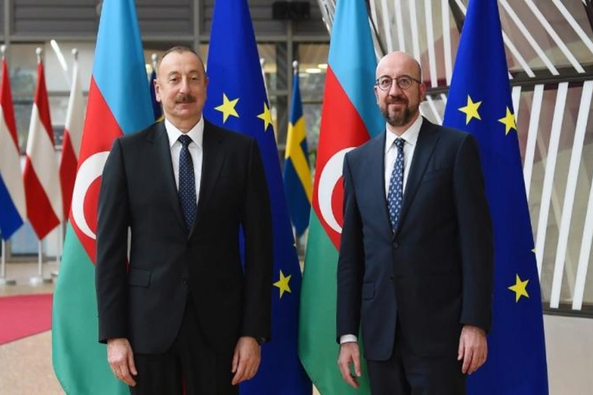 İlham Əliyev və Şarl Mişel telefonla danışdılar