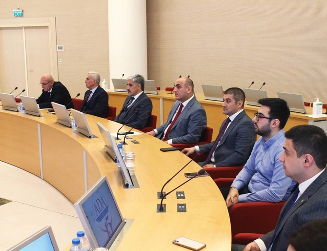 “Media və kommunikasiya siyasəti medianın gözü ilə” adlı seminarların ikinci mərhələsi başladı — FOTOLAR