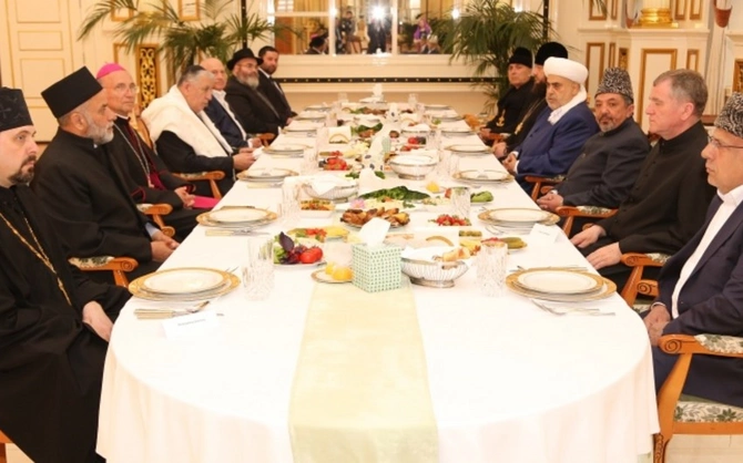QMİ sədri “Qurani-Kərim”in yandırılmasına cəhd hallarını pislədi — FOTOLAR