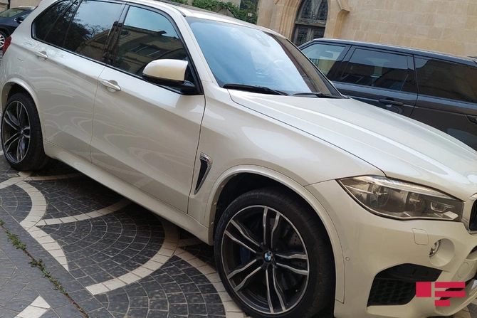 Polad Bülbüloğlu avtomobil qəzasından danışdı — FOTO Polad Bülbüloğlu avtomobil qəzasından danışdı — FOTO