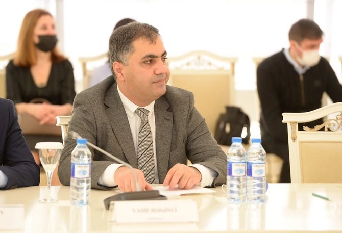 “Redaksiya siyasəti və peşə etikası qaydaları”na — MEDİA KAPİTANLARININ BAXIŞI
