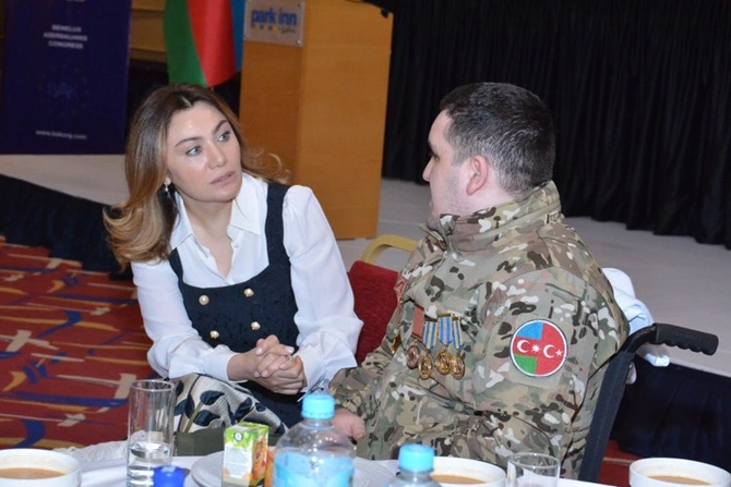 “Benilüks” və “Dayaq” şəhid ailələri və qazilərə iftar verdi — FOTOLAR