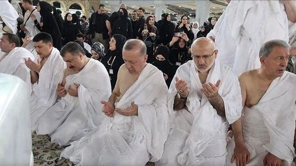 Ərdoğan Ümrə ziyarətində — FOTO
