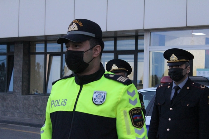 Yol polisləri ilə ekoloji təmiz avtomobillərdən danışıldı — VİDEO