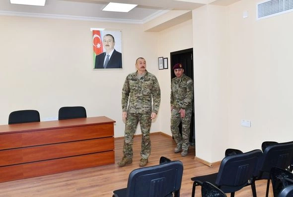 Prezident XTQ-nin hərbi hissəsində oldu — YENİLƏNİB Prezident XTQ-nin hərbi hissəsində oldu — YENİLƏNİB