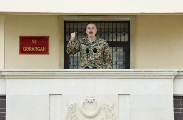 Prezident XTQ-nin hərbi hissəsində oldu — YENİLƏNİB Prezident XTQ-nin hərbi hissəsində oldu — YENİLƏNİB