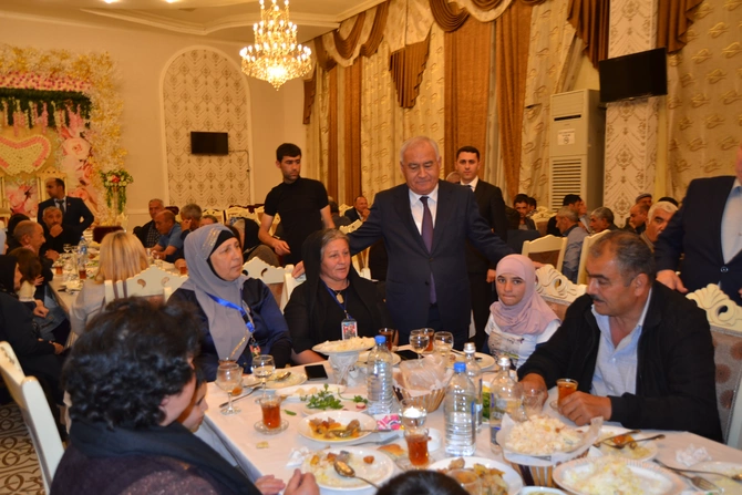 Füzulidə şəhid ailələri üçün iftar süfrəsi açıldı — FOTOLAR