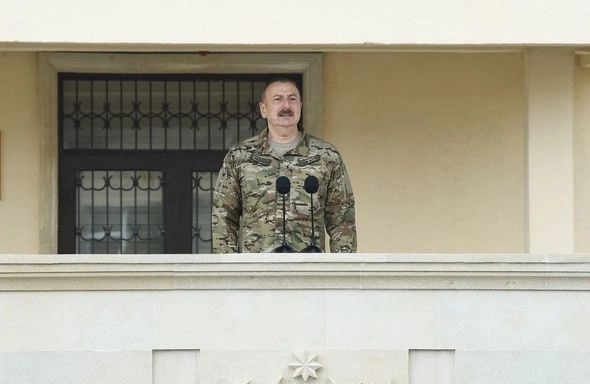 Prezident XTQ-nin hərbi hissəsində oldu — YENİLƏNİB Prezident XTQ-nin hərbi hissəsində oldu — YENİLƏNİB