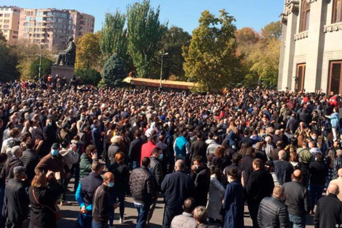 Ermənistan ölkədə kütləvi iğtişaşlar təhlükəsi elan etdi