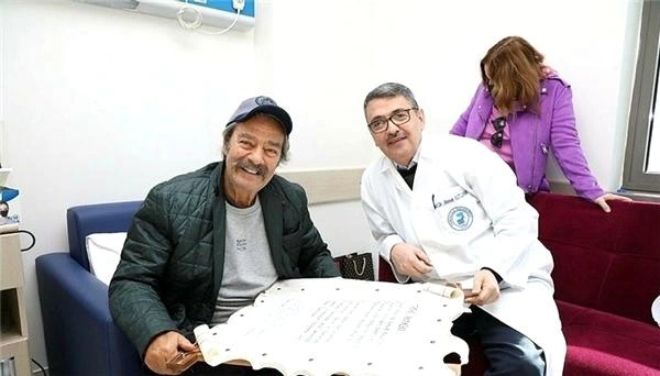 Kadir İnanırdan xəbər var — FOTOLAR Kadir İnanırdan xəbər var — FOTOLAR