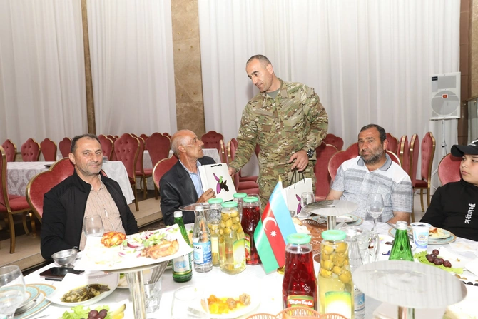 Xırdalanda şəhidlərin xatirəsinə və qazilər üçün növbəti iftar süfrəsi açıldı — FOTOLAR