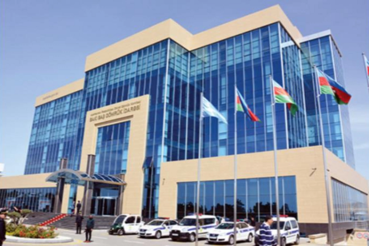 Bakı Baş Gömrük İdarəsinin rəisi təqaüdə göndərilib