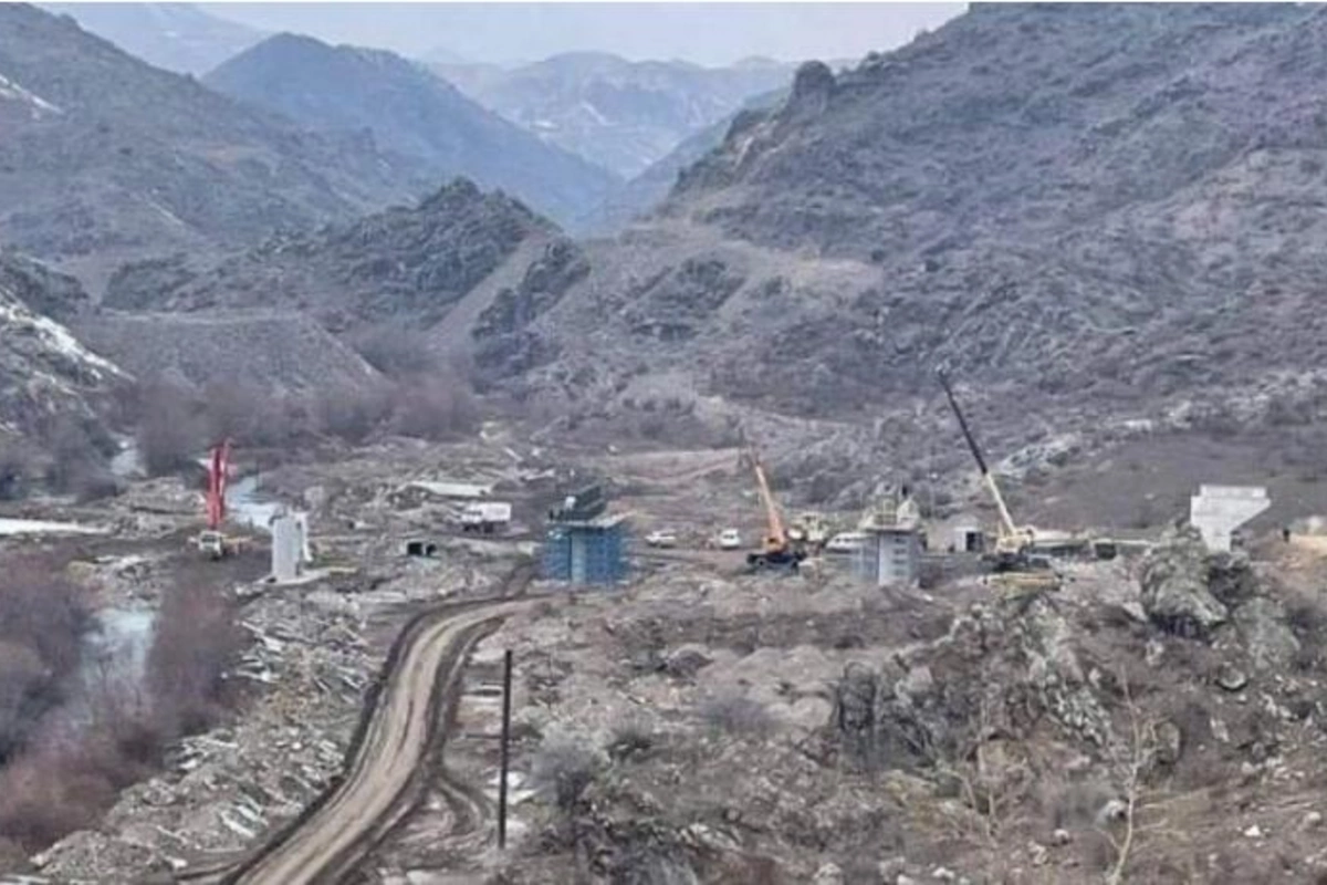 “Laçın yolu hər an kəsilə bilər... — Azərbaycan aktiv şəkildə alternativ yol çəkir...” — “Hraparak”