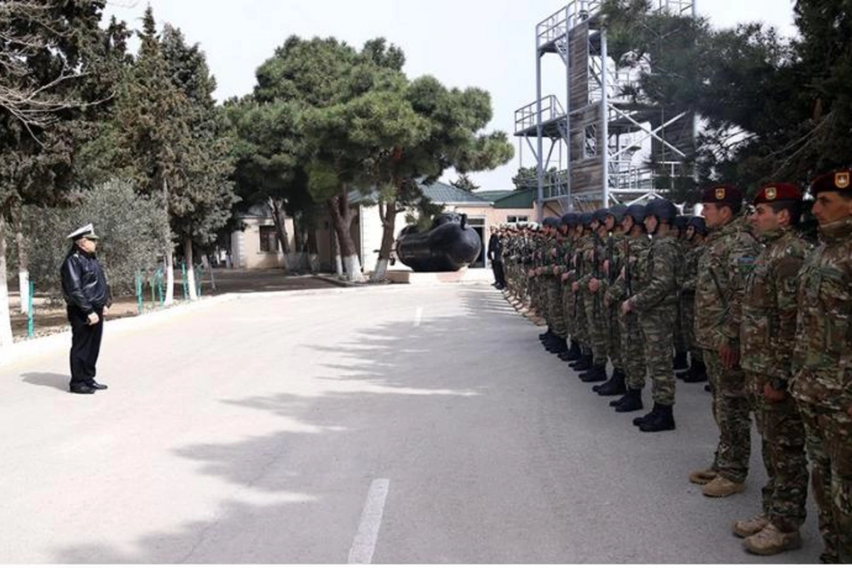 Kontr-admiral “Efes-2022” təlimində iştirak edəcək heyətin hazırlığını yoxladı — FOTOLAR