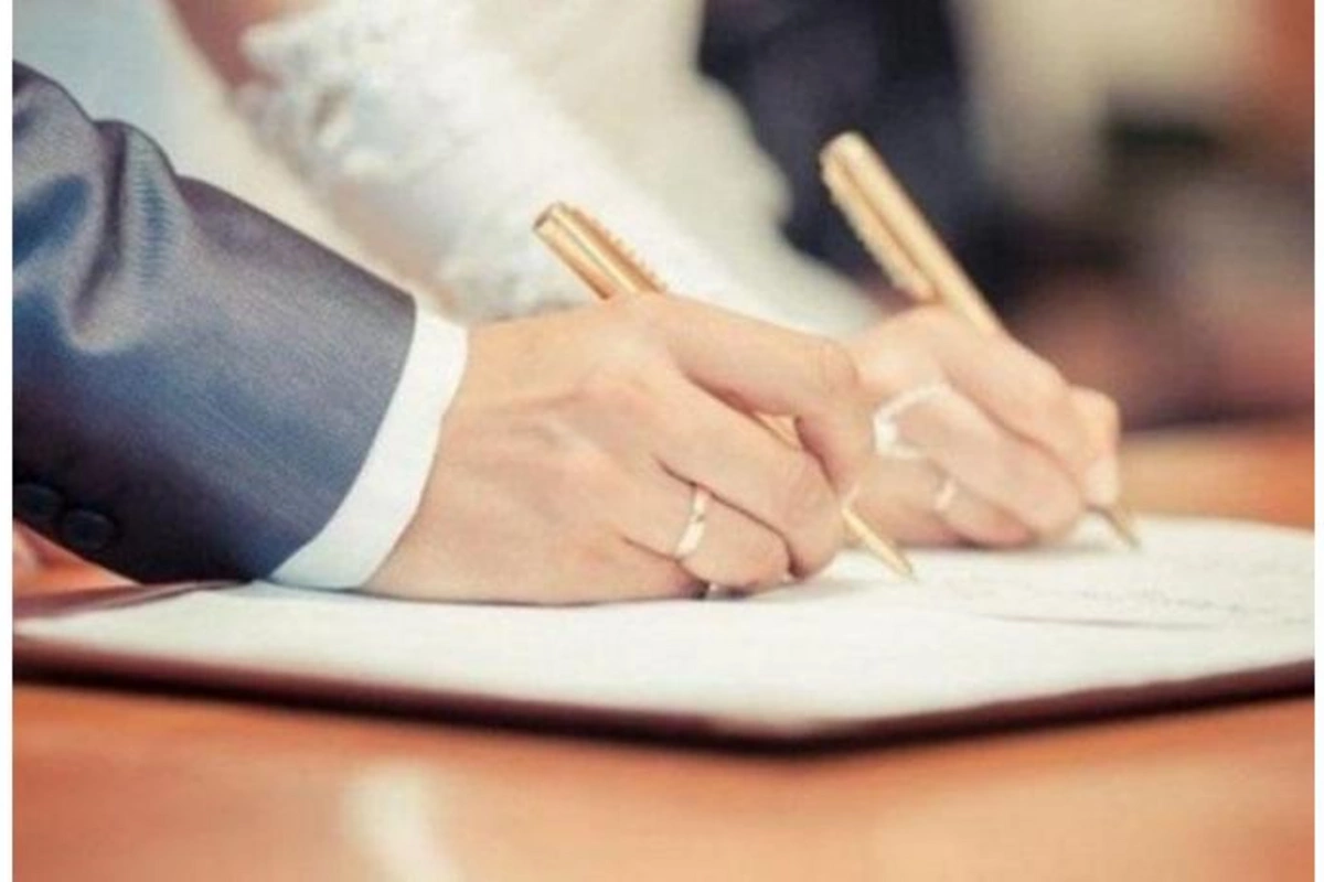 Nikahların 56 faizi qohumlar arasında baş tutur — Qohum evliliyi qadağan olunur?