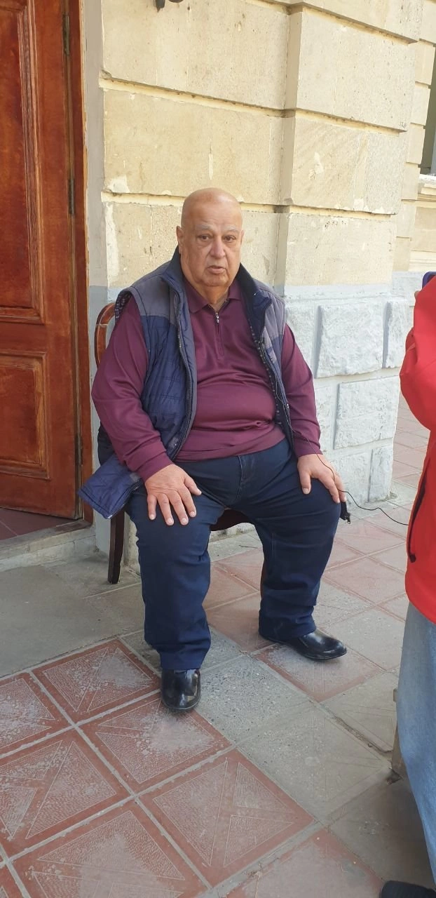 Ziyad Səmədzadənin dilənçiyə çevirdiyi keçmiş milyonçunun səhhəti pisləşdi Ziyad Səmədzadənin dilənçiyə çevirdiyi keçmiş milyonçunun səhhəti pisləşdi