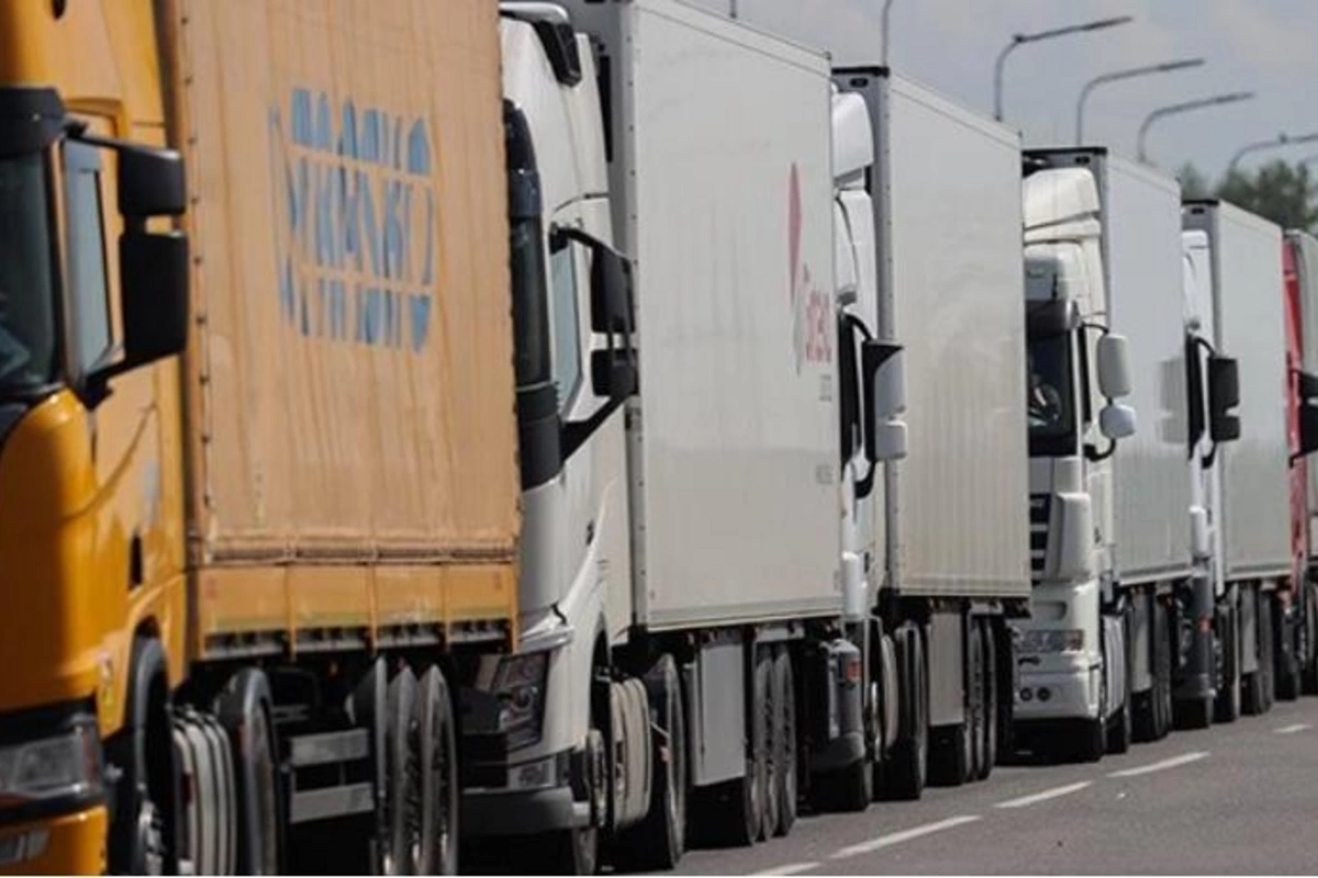 Rusiya və Belarusun yük maşınları Avropa İttifaqını tərk etməlidir — Bu tarixədək