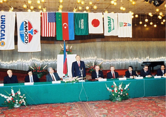 Şuşada milli bayrağımızın qürurla dalğalanması Heydər Əliyev siyasətinin təntənəsidir Şuşada milli bayrağımızın qürurla dalğalanması Heydər Əliyev siyasətinin təntənəsidir