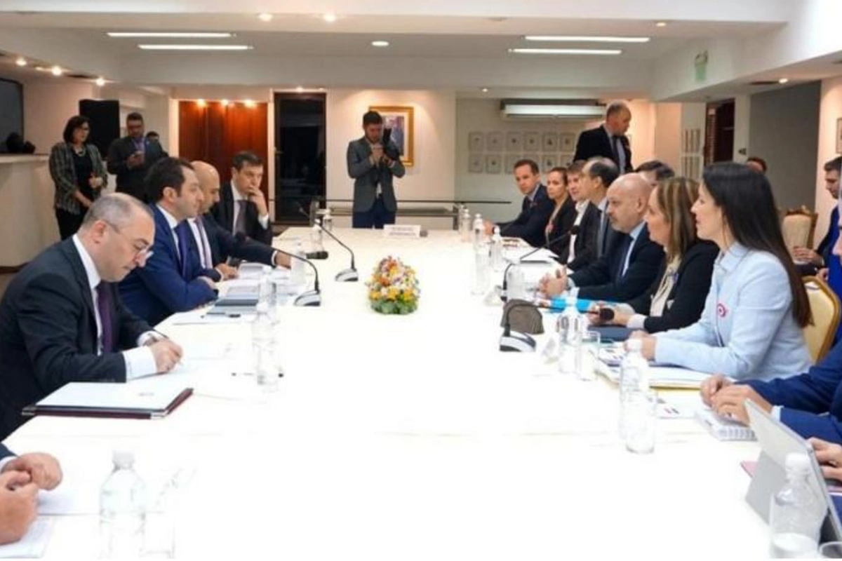 Azərbaycan və Paraqvay XİN-ləri arasında siyasi məsləhətləşmələr keçirildi