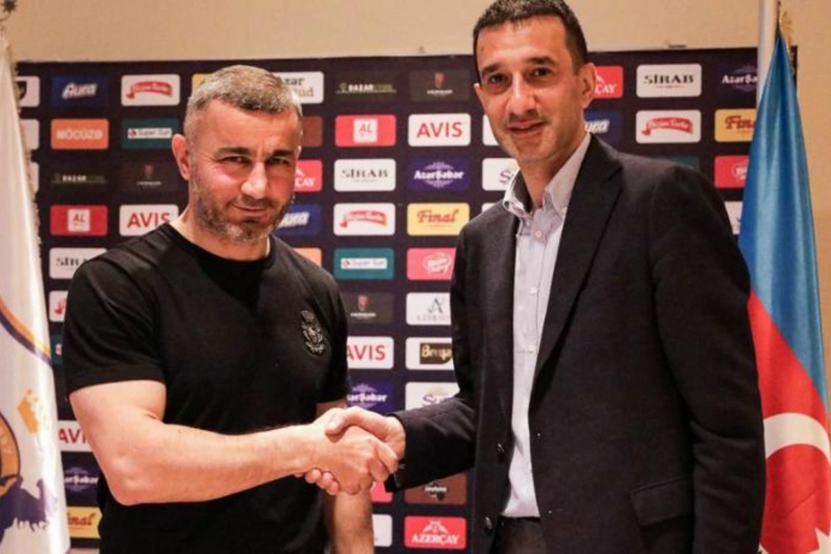 “Qarabağ” Qurban Qurbanovla müqaviləni uzatdı