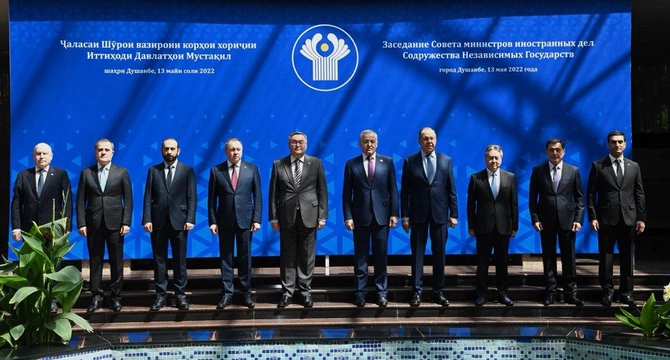 Ceyhun Bayramov MDB XİN başçıları Şurasının iclasında çıxış etdi — FOTOLAR Ceyhun Bayramov MDB XİN başçıları Şurasının iclasında çıxış etdi — FOTOLAR