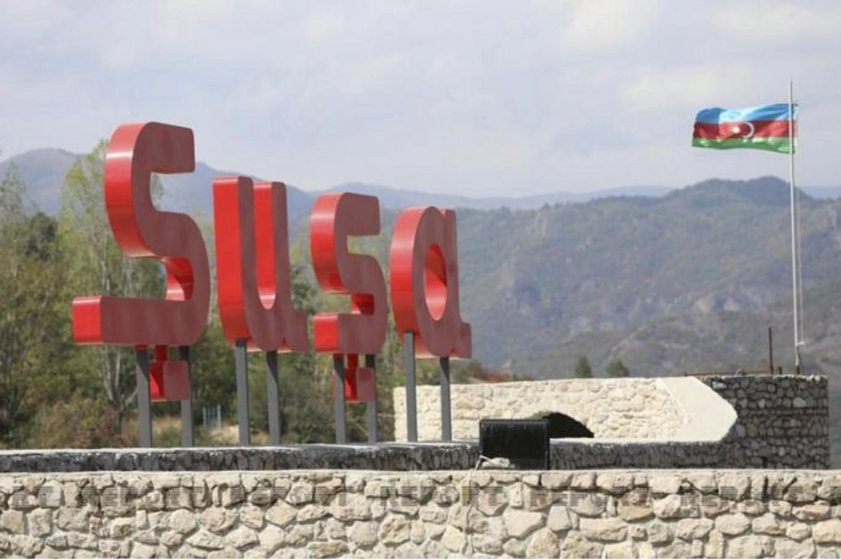 Şuşada Zəfər Günü münasibəti ilə hərbçilərin yürüşü keçirilib
