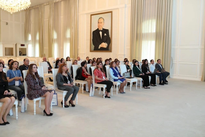 “Respublikanın regionlarında oftalmologiyanın müasir nailiyyətləri” mövzusunda konfrans keçirildi — FOTOLAR “Respublikanın regionlarında oftalmologiyanın müasir nailiyyətləri” mövzusunda konfrans keçirildi — FOTOLAR
