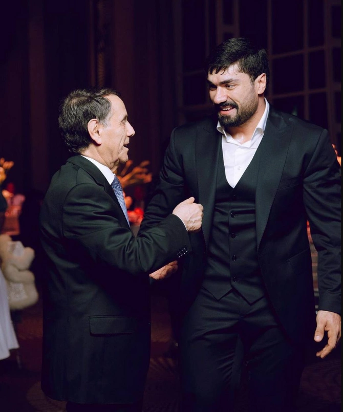 Novruz Məmmədovun kürəkəni tanınmış müğənni imiş — FOTOLAR