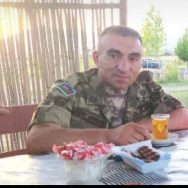 “Döyüşdə fərqlənməyə görə” medallı hərbçi yol qəzasında öldü — FOTO “Döyüşdə fərqlənməyə görə” medallı hərbçi yol qəzasında öldü — FOTO