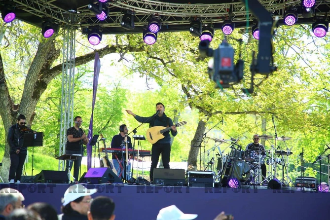 Şuşada “Xarıbülbül” Beynəlxalq Folklor Festivalı başa çatdı — FOTOLAR Şuşada “Xarıbülbül” Beynəlxalq Folklor Festivalı başa çatdı — FOTOLAR