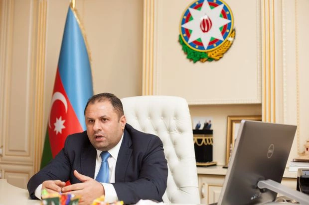 Məscidi kim restorana çevirdi?