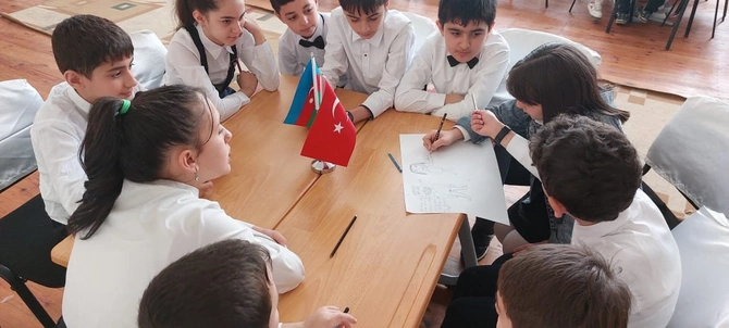 Abşeron məktəblərində “Mənim ailədə vəzifələrim” mövzusunda “Ailə həftəsi” keçirilir — FOTOLAR