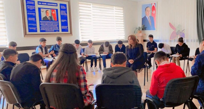 Abşeron məktəblərində “Mənim ailədə vəzifələrim” mövzusunda “Ailə həftəsi” keçirilir — FOTOLAR