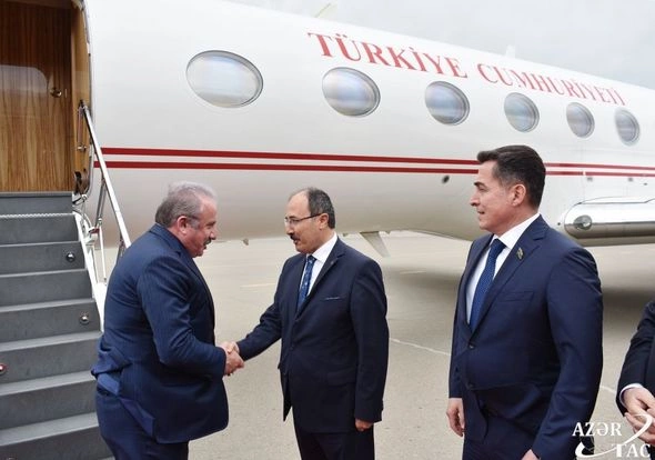 TBMM sədri Azərbaycana gəldi — FOTOLAR TBMM sədri Azərbaycana gəldi — FOTOLAR