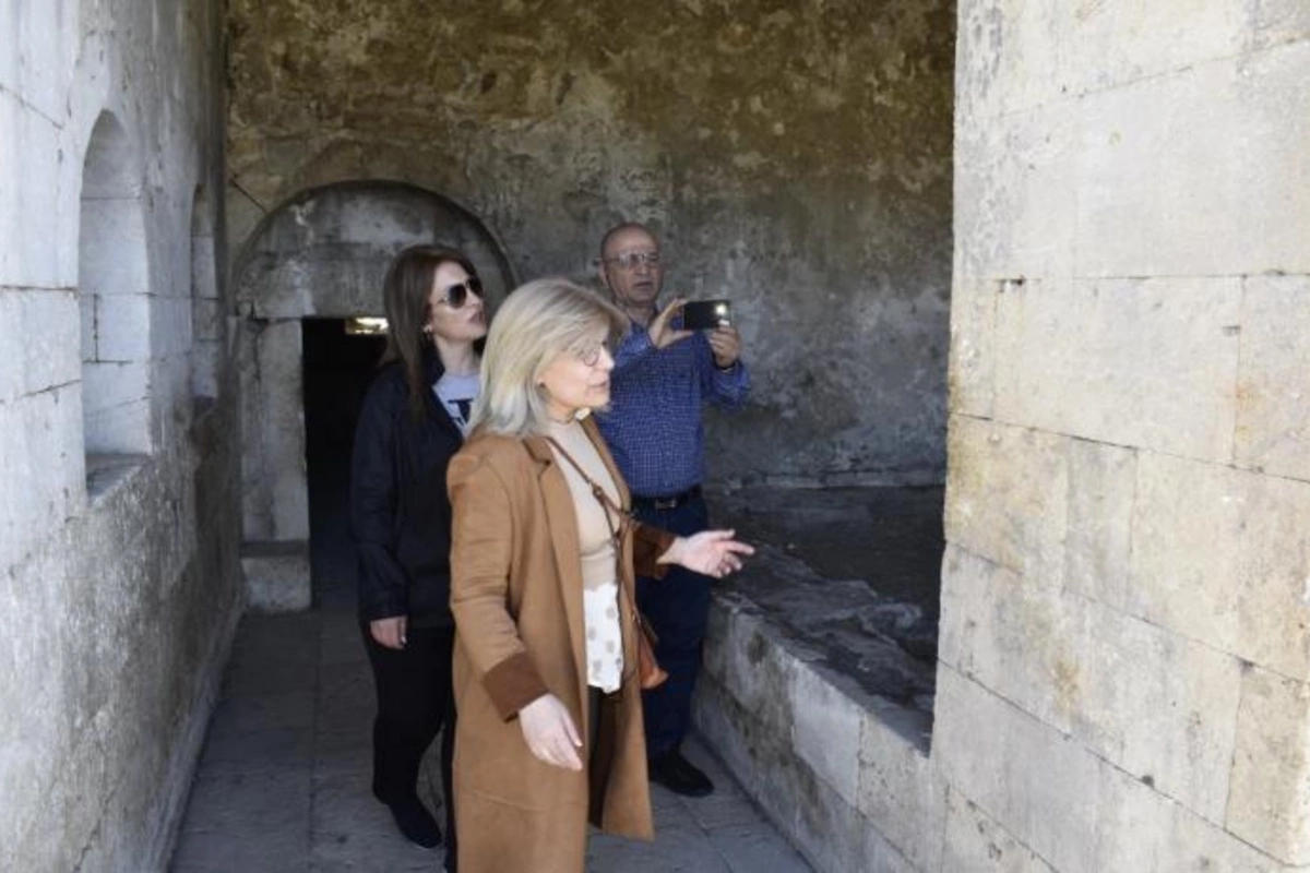 Arzu Oqtay: Ağdamda ata ocağımdan salamat hissə tapacağıma ümid edirdim — VİDEO