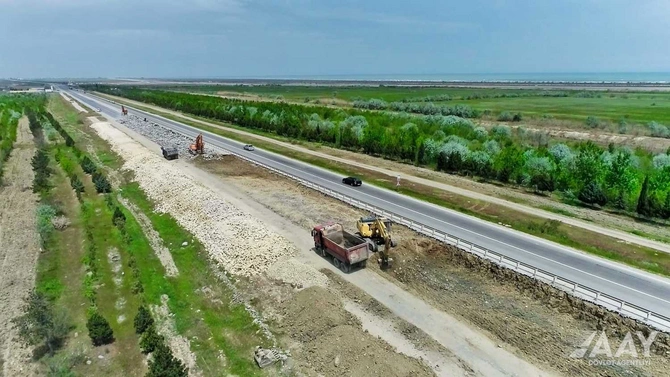 Qaralovla Məmmədov milyonların hesabatını niyə vermir? — Beton yox, batan yol... Qaralovla Məmmədov milyonların hesabatını niyə vermir? — Beton yox, batan yol...